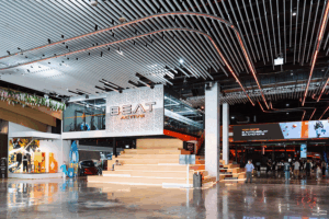 Titan Boulder Olympic Wall สุดยอดผาจำลองระดับมาตรฐานโอลิมปิกปารีส เเห่งแรกในเอเชีย พร้อมแล้วให้ได้ลอง ที่ Beat Active Bitec Buri Bangna